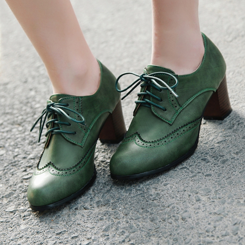 Guipure Lace Panel - Sapatos mocassins de salto alto femininos